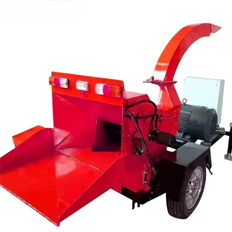 China Forestry Mobile Diesel Engine Wood Chip Crusher Machine Coconut Husk Grinding Machine Price