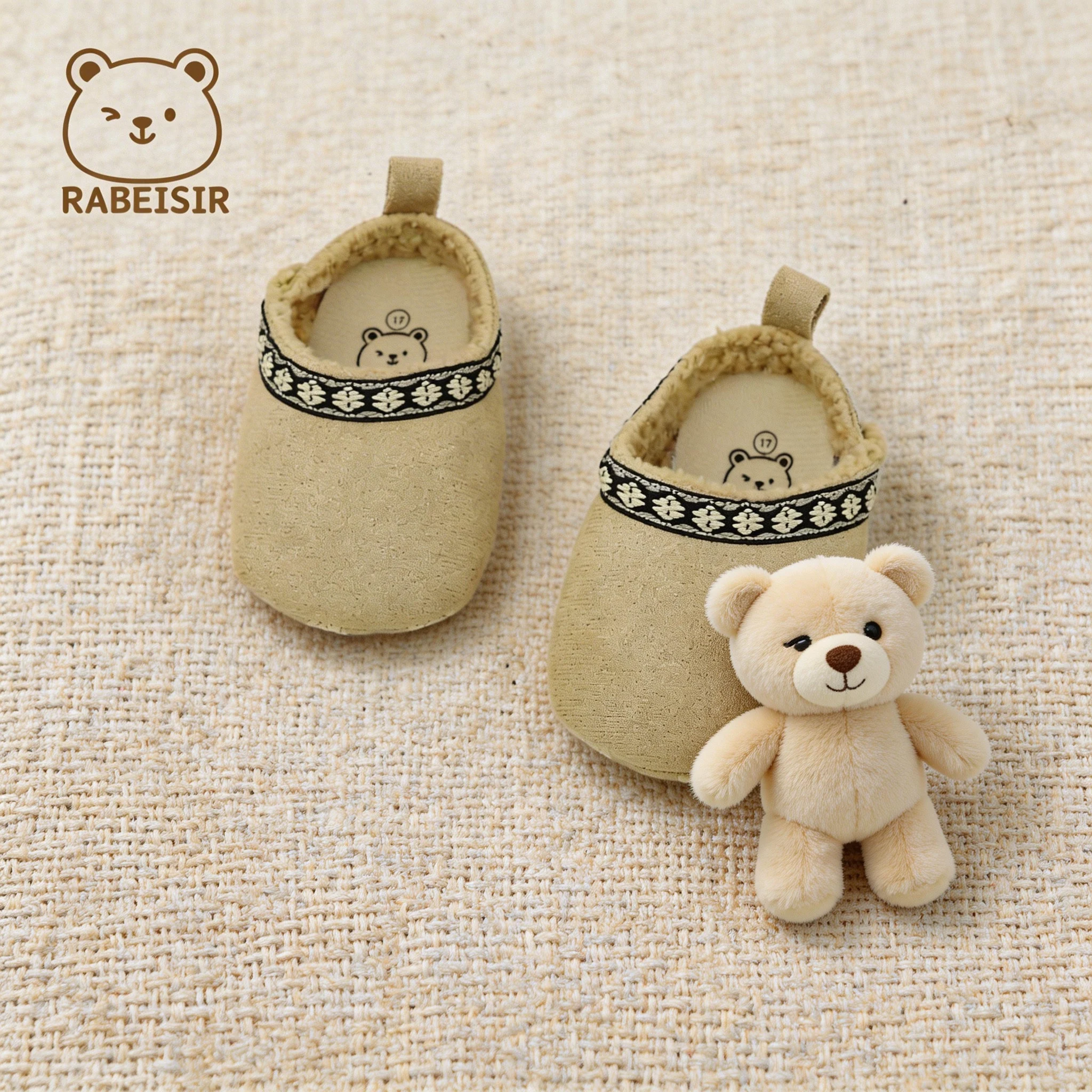 0-18 Months Plush-Lined Warm Baby Shoes, Retro Floral Embroidered Webbing, Lightweight Soft-Soled Baby Shoes