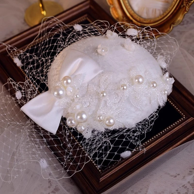 

Атласная французская сетчатая шляпа ручной работы с бантом и цветочным принтом для невесты