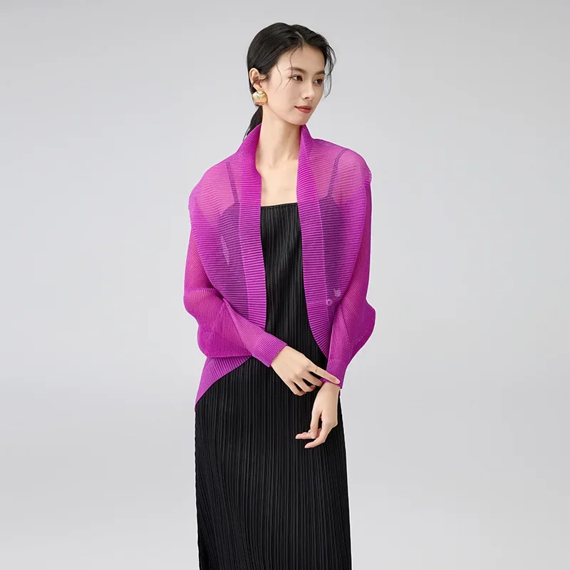 

Women Fashion Miyake Pleated Design Coat For Women V Neck Batwing Sleeve Solid Color Loose Tops Casual 2025 New Clothing