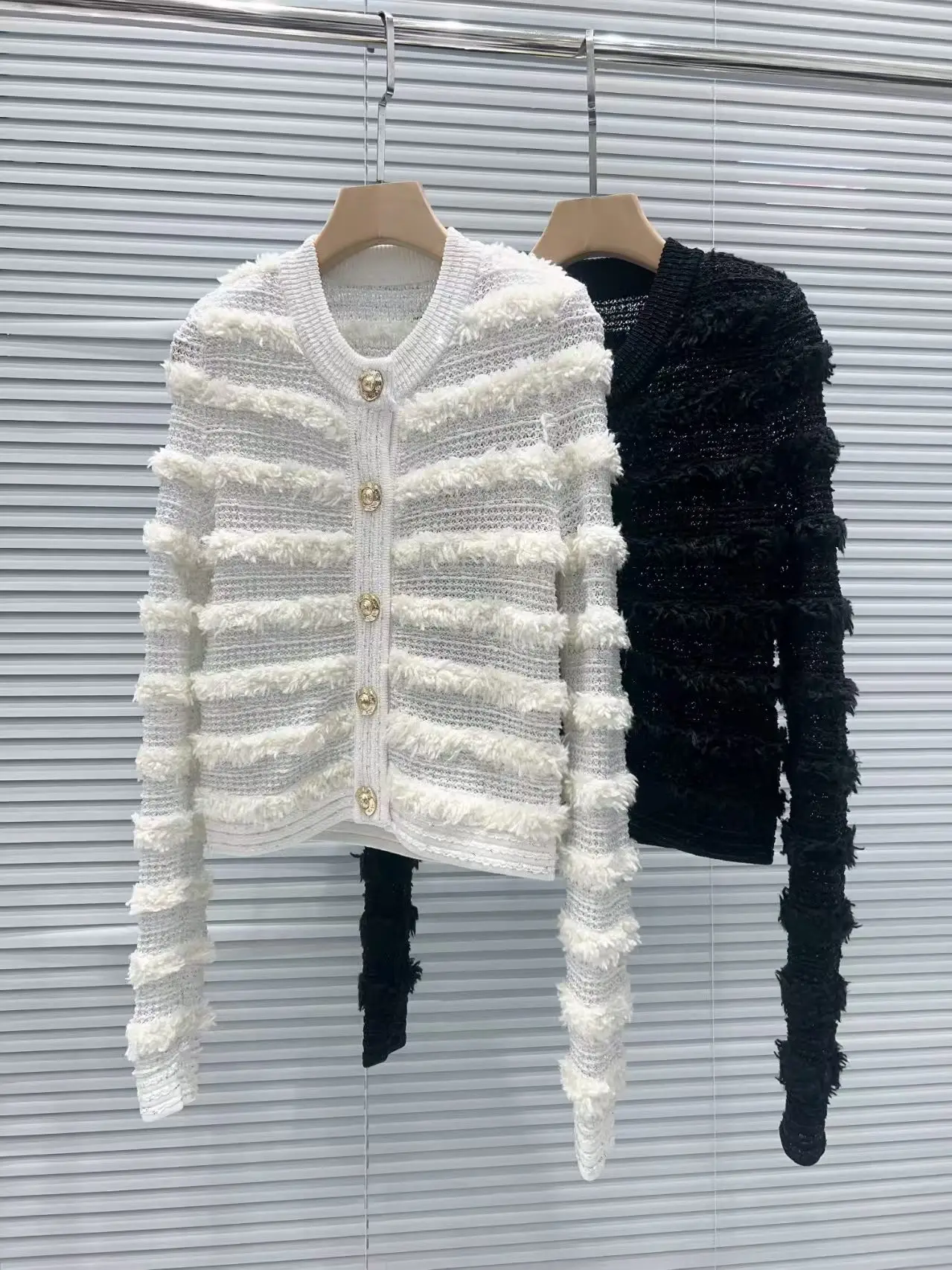 

Женский вязаный кардиган с ажурной вязкой, модный, изящный, универсальный, светло-золотистый, с декоративными пуговицами, весна-лето-осень