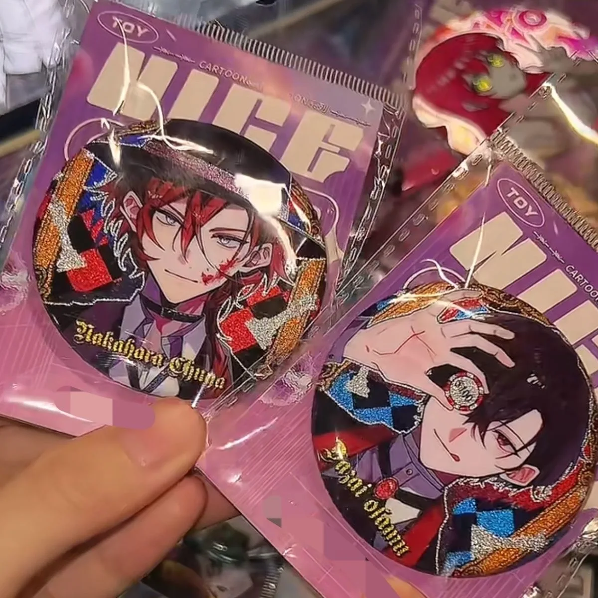 

Bungo Stray Dogs Double Flashing Anime Badge Dazai Osamu Nakahara Chuya Brooches Backpack Clothes Lapel Pins Cosplay Props Gifts