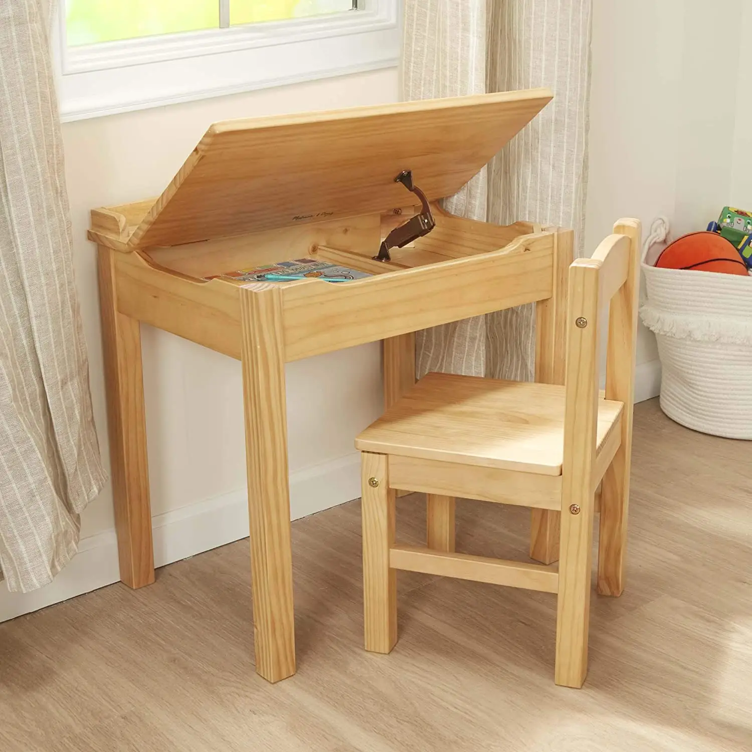 

Wooden School Kindergarten Furniture Wooden Children's Table and Chair Set Children's Preschool Game Room Activity Table Fur