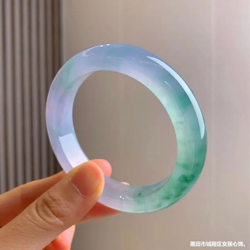 - ice- with floating patterns natural Burmese glass-type bracelet spring-colored jade bra