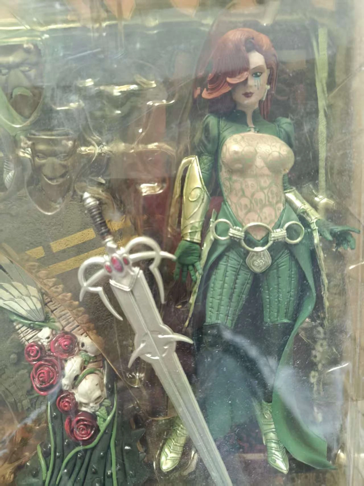 Joseph Michael Linsner’s Dawn Action Figure Toys 1999 RARE Collector’s Figure The box is slightly yellowed