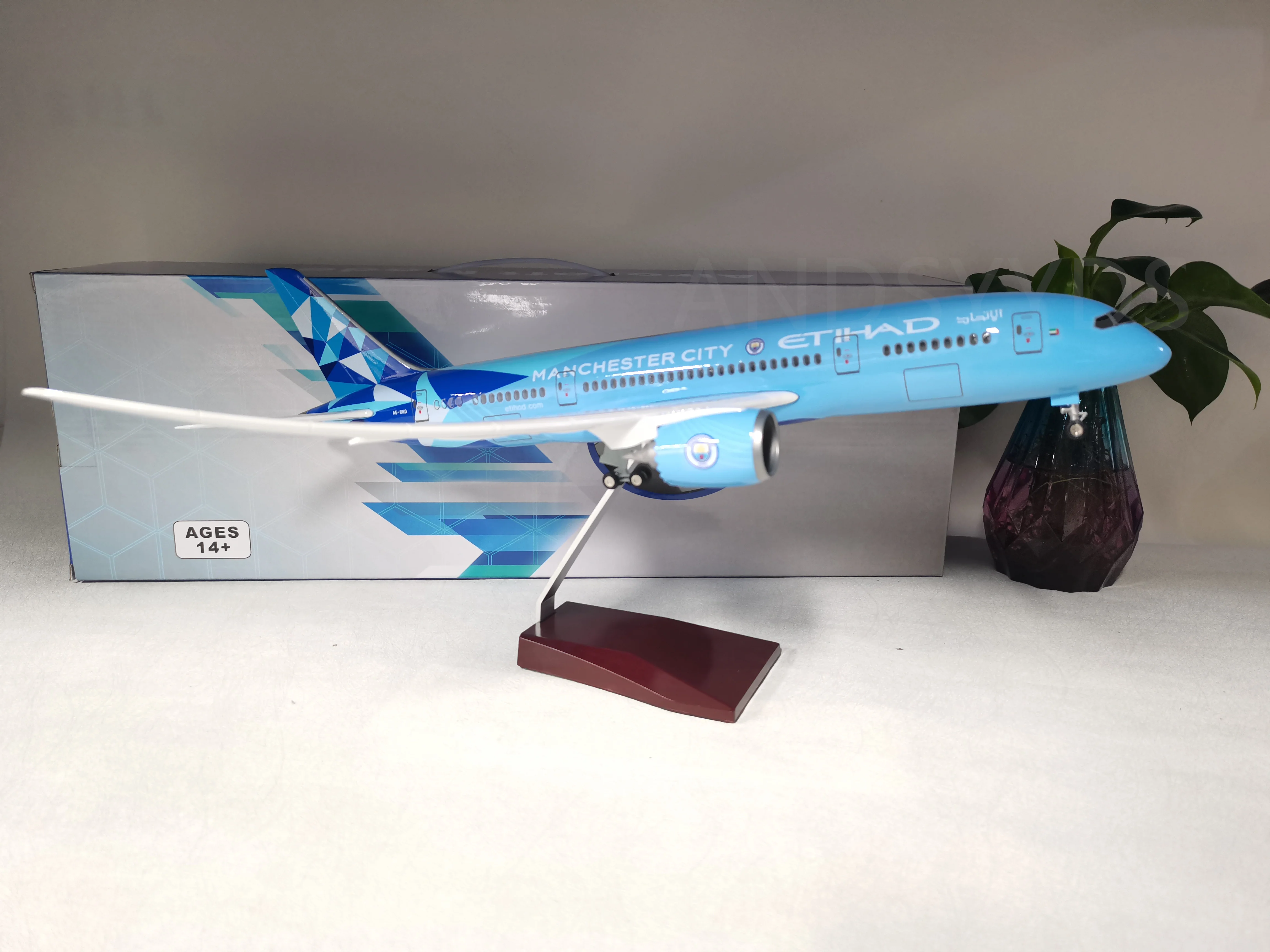 43CM 1:130 Scale Diecast Model Etihad Airways B787 Manchester City livery Resin Airplane Airbus Collection Display Gifts