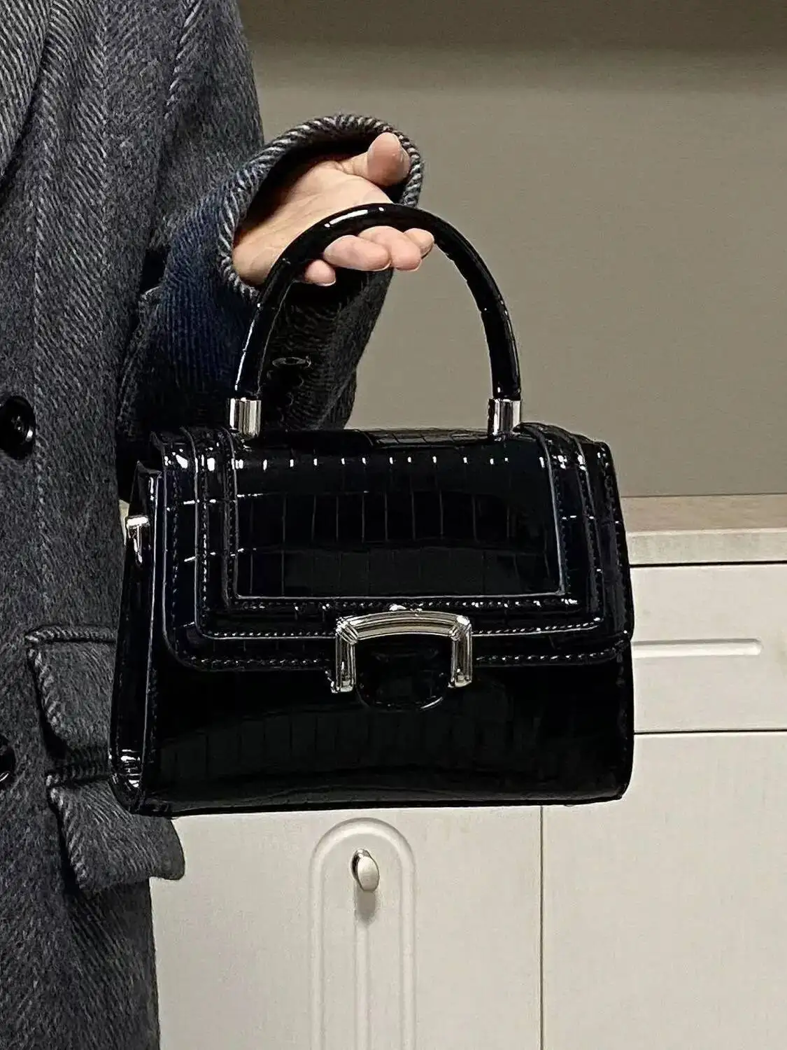 Bloom Retro Black Messenger Women High Street Crocodile Handle Chic Leather Y2k Bag Female Vintage Square Crossbody Bags