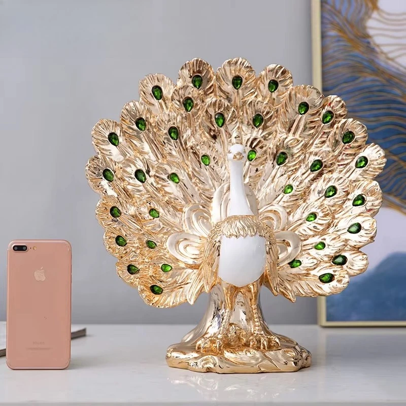 High-end Home Decoration Peacock Opening tails Gold Resin Sculpture
