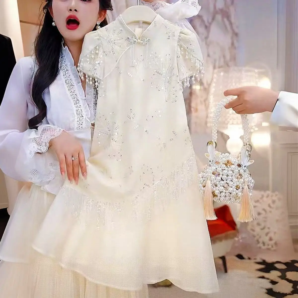 Girls Summer Chinese Cheongsam Dress New Style Children's Short Sleeve Hanfu Dress Traditional Chinese Clothing for Kids