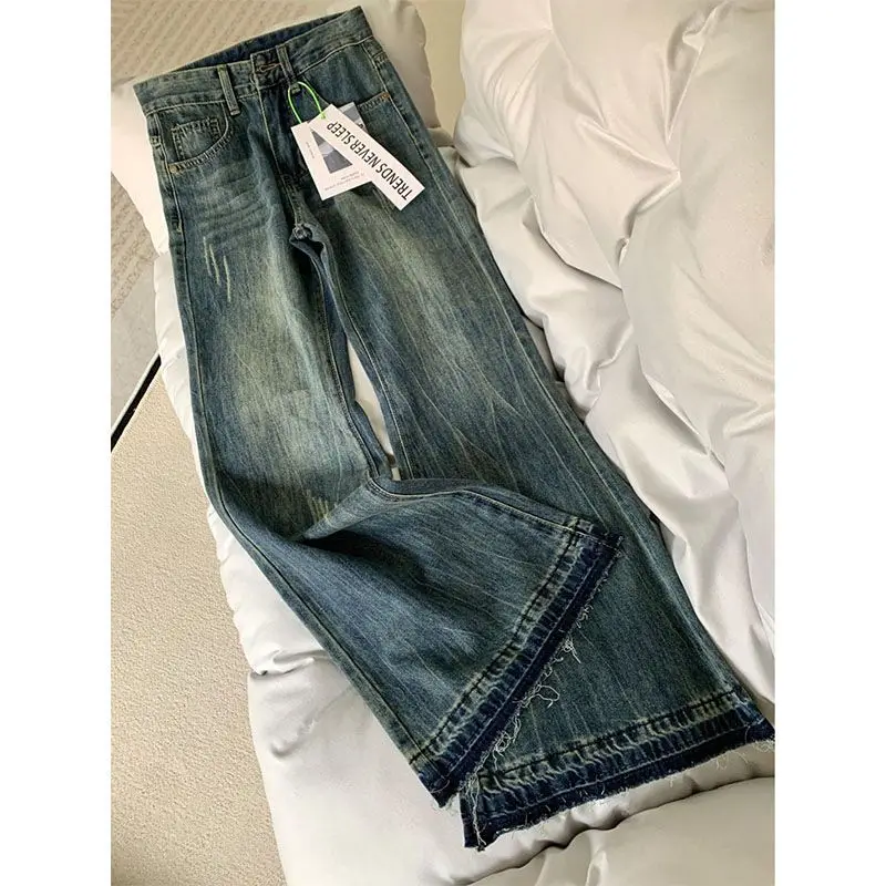 

Distressed vintage hot girl flared jeans, slimming and height-enhancing, high-waisted, drapey, floor-length bell-bottom pantsins