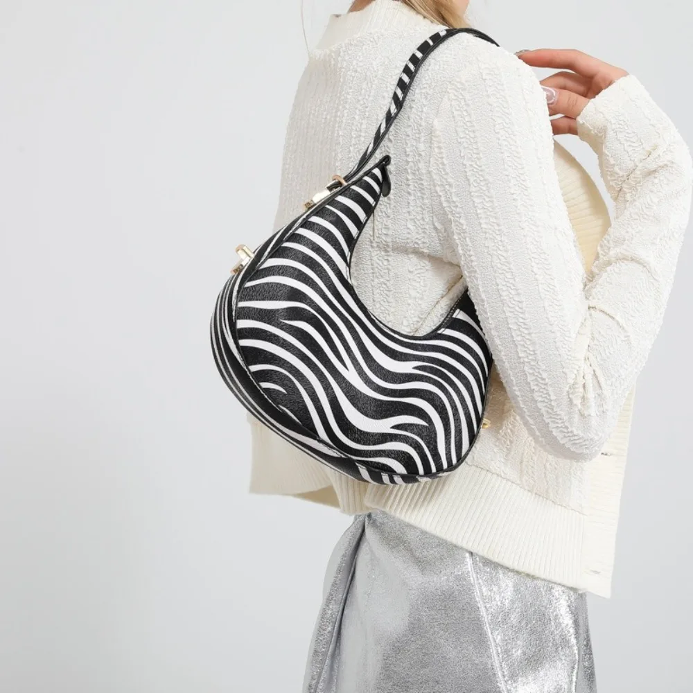 

Модная сумка подмышки из искусственной кожи с леопардовым принтом, сумка в корейском стиле, женская сумка-хобо, сумка на плечо Y2K, сумка New Moon для девочек