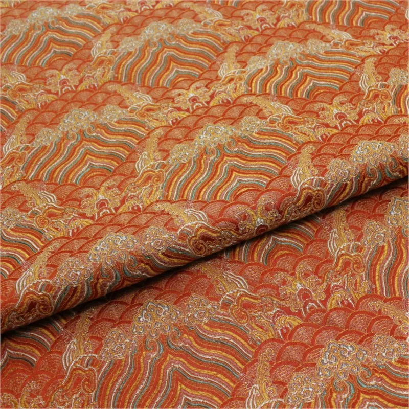 Чонсам в китайском стиле, украшенный шелковой тканью, декоративными подушками ручной работы, жаккардовая парча, море.