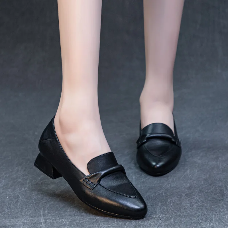 New Thick Heel Soft Sole Cowhide Pointed Shallow Top Women's Shoes