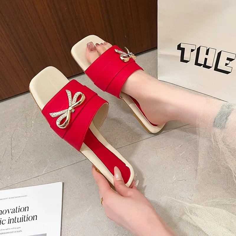 New Trendy Metal Decor Square Toe Casual Women's Slippers 2026 Summer Simple Color Match Comfort Flat Women Shoes Мюли Женские