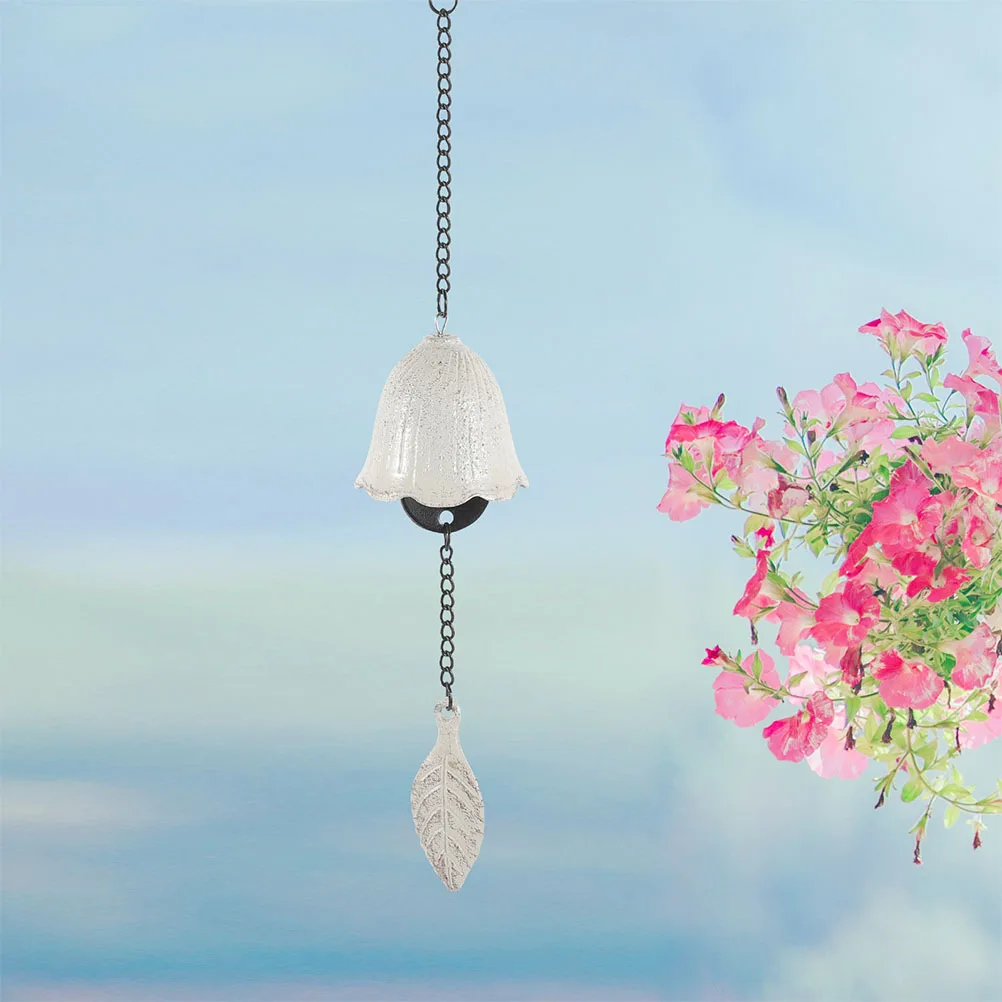 

2Pcs Durable Wrought Iron Vintage Hanging Wind Chime Temple Bell for Balcony Garden Hanging Bell Chimes Window Wind Chime