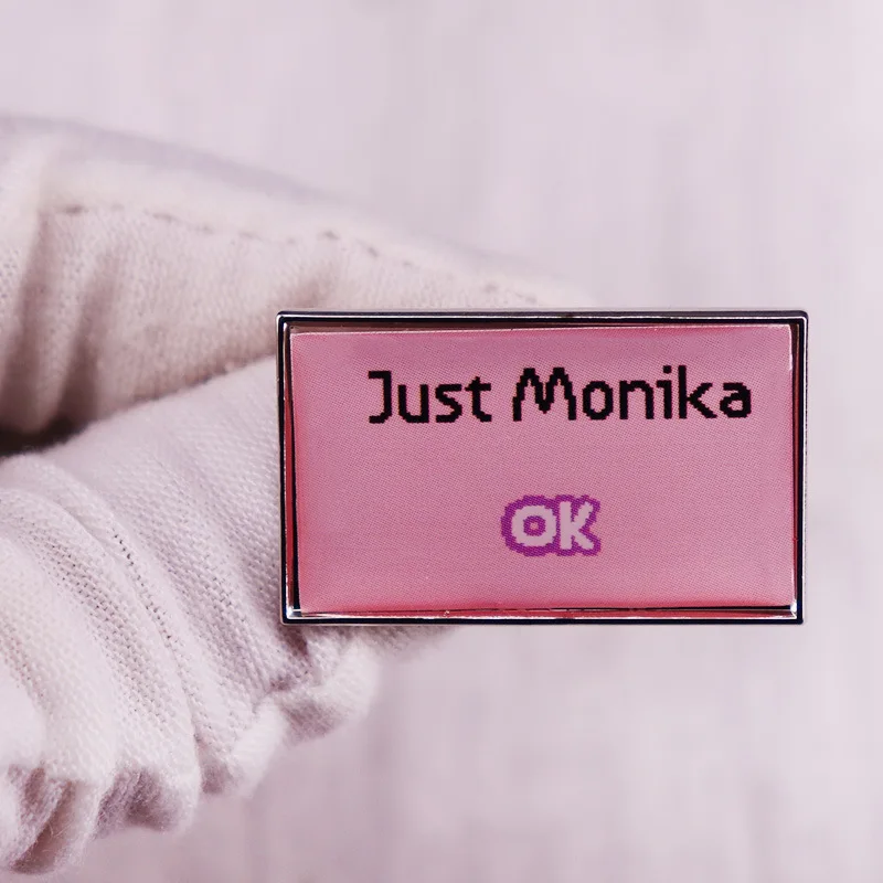Neues Spiel Doki Doki Literature Club! Serie Niedliche Metall-Anstecknadeln Cartoon Just Monika OK Kreativität Rucksack Emaille-Brosche Geschenk – Detail 3