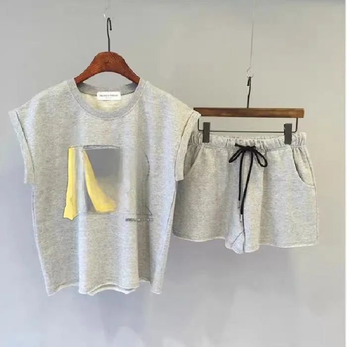 

Summer Sporty Sleeveless Shorts Set Women's Casual Age-defying Small Size Two-piece Streetwear Style round Neck Pullover