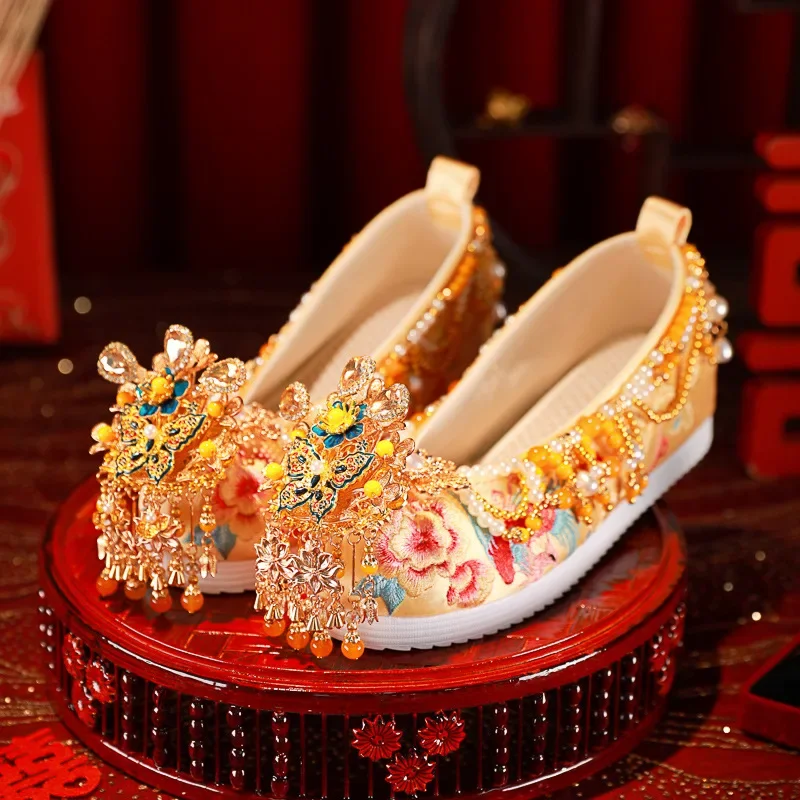 CY142 Golden Luxury Wedding Shoes For Women Beading Tassel Chinese Style High-end Lady Hanfu Embroidered Shoe