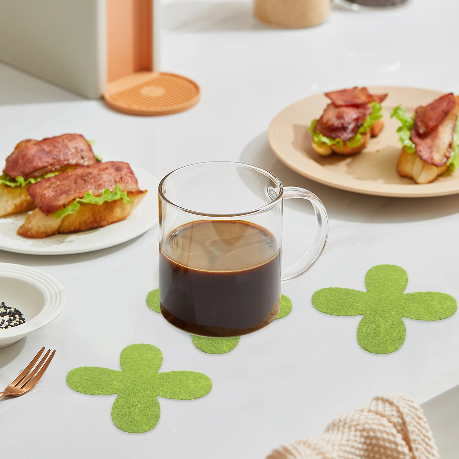 

100Pcs Felt Cup Divider Pads Protective Felt Separators for Stacking Tea Mugs Home Office Use Mug Dividers for Stacking