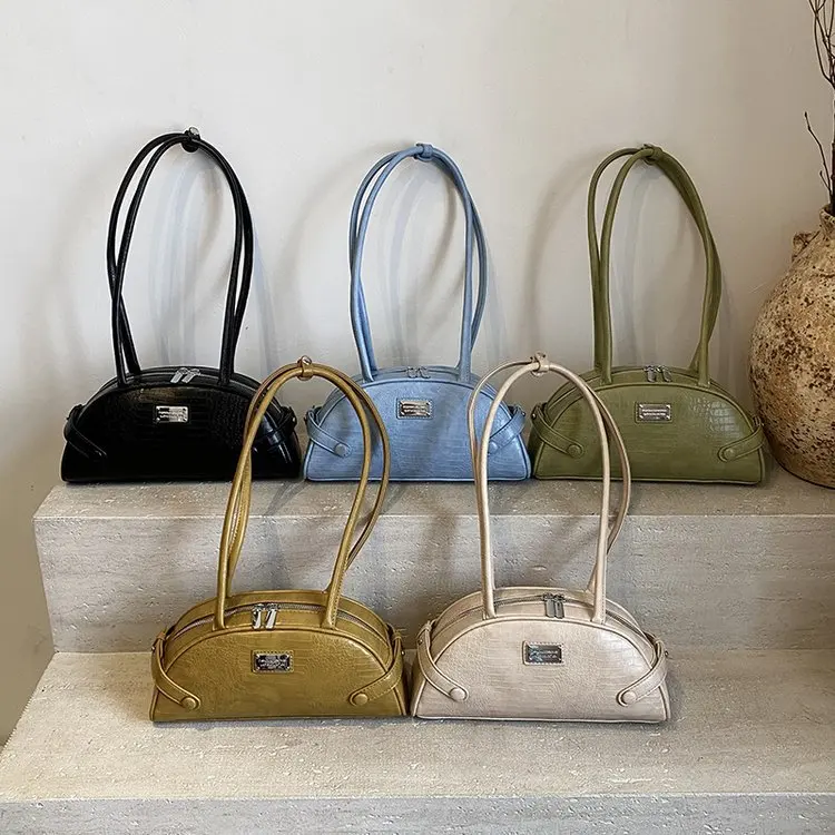 

2025 Новая сумка подмышки небольшого дизайна — винтажный кошелек в форме ракушки для боулинга, стильный и универсальный, женский для работы и повседневного использования