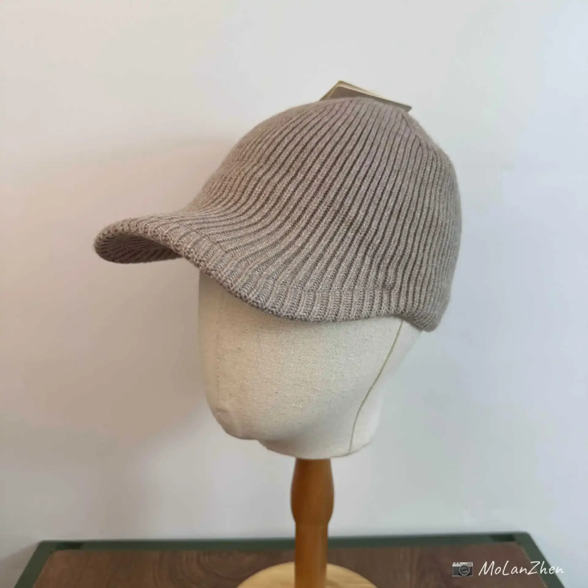 2027 Old Money Style Small Group Autumn and Winter Knitted Flat Baseball Cap Solid Color High-end Warming Woolen Equestrian Hat