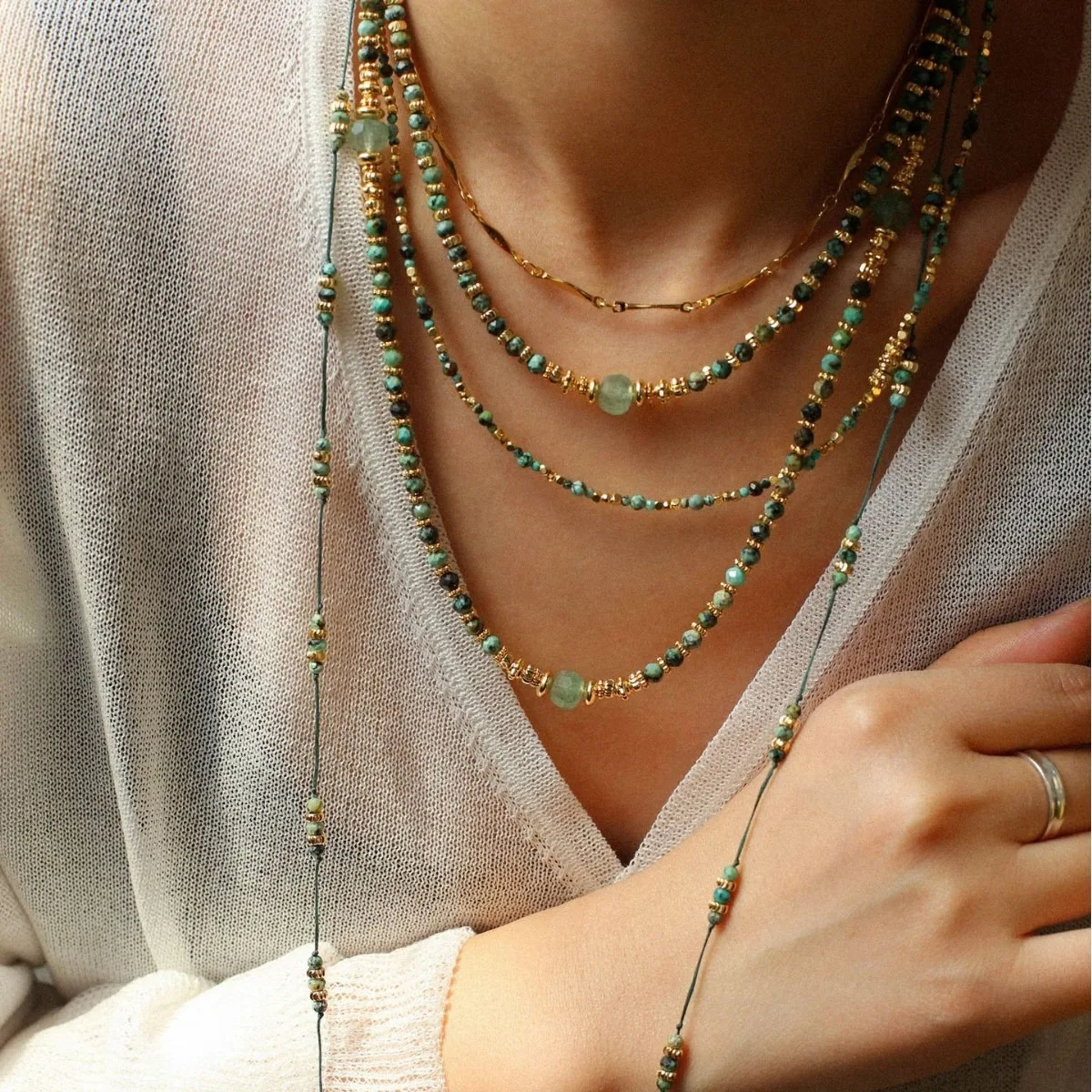 

Handmade Woven Beaded Necklaces for Women, Boho Colorful Bead Choker Necklace,Natural Stone Vintage Jewelry