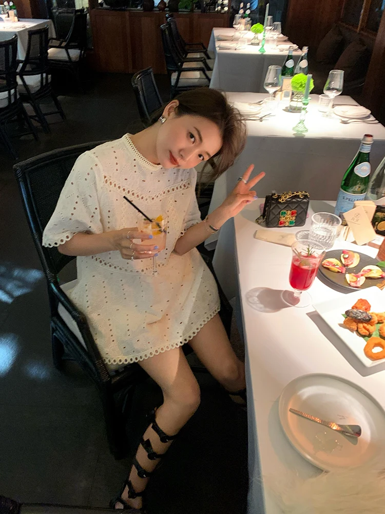 

White Two-Piece Fashion Set Anti-Aging Summer Women's Style Set Pants Lace Top Wide Leg Shorts Cotton Commute Style Casual Wear