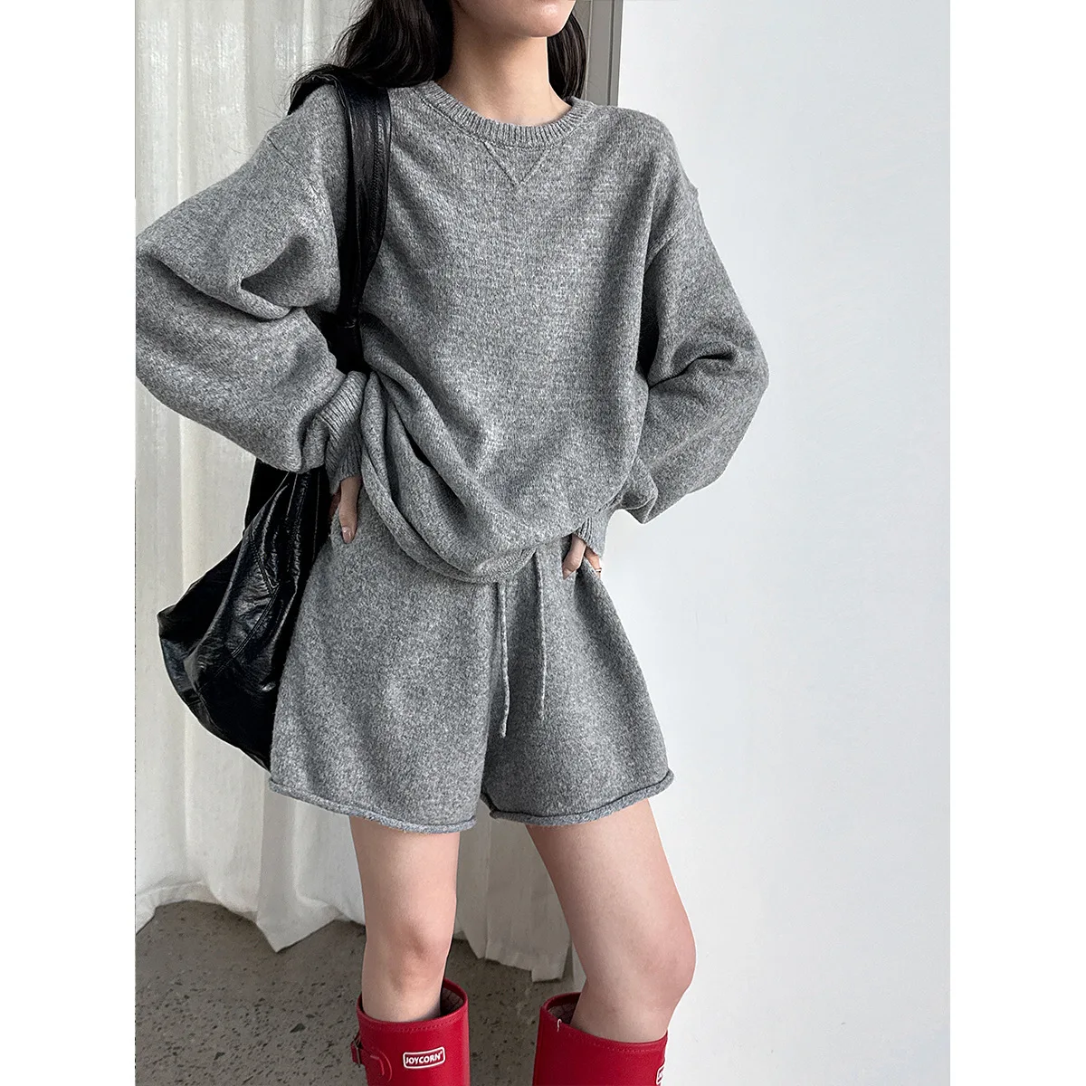 

Wool Knitted Sweater + Shorts Two-piece Set For Women 2025 Autumn Loose Suit