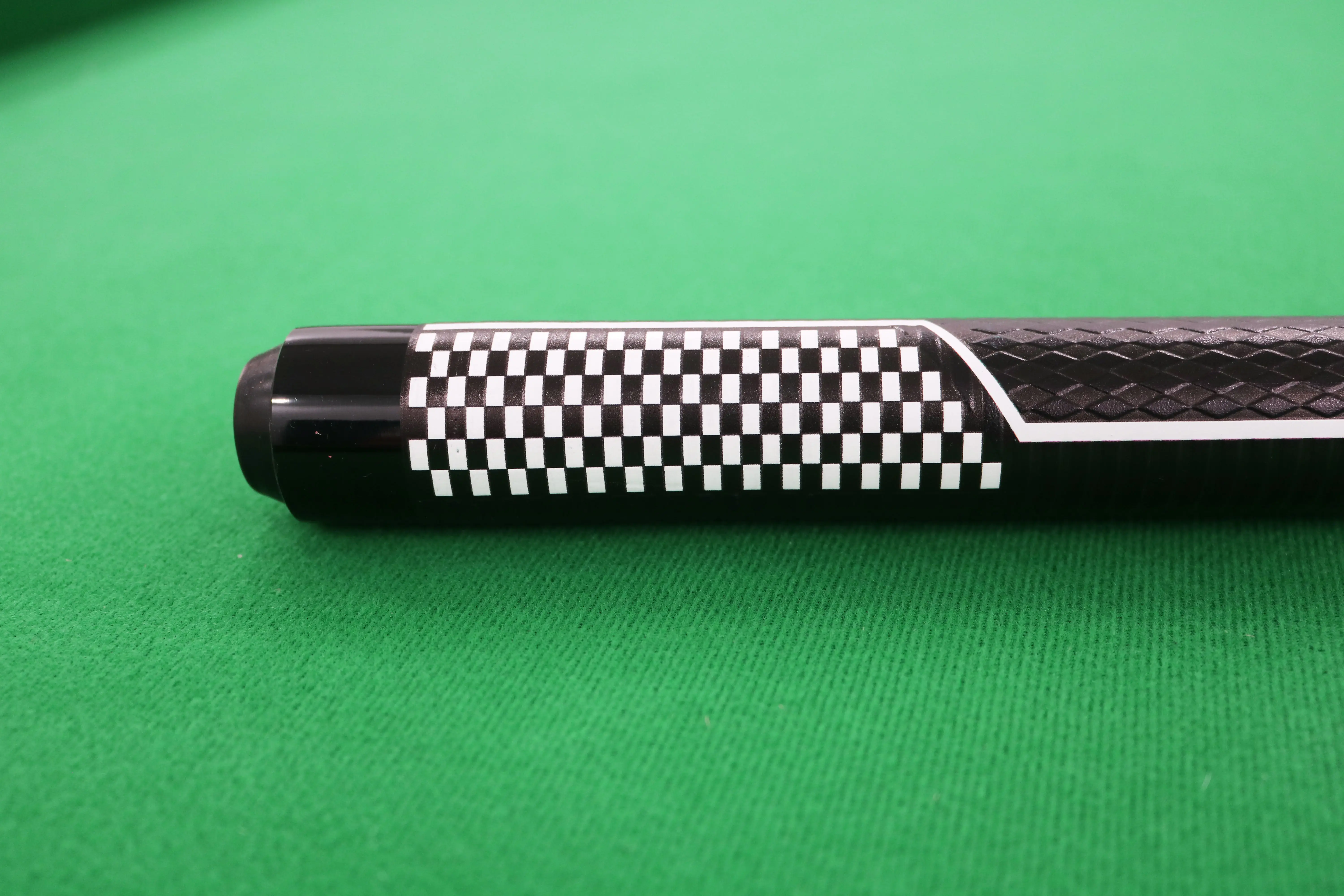 

2025Premium Center Joint Punch Jump Break Snooker Billiard Cue Pool Cue Stick for Sale