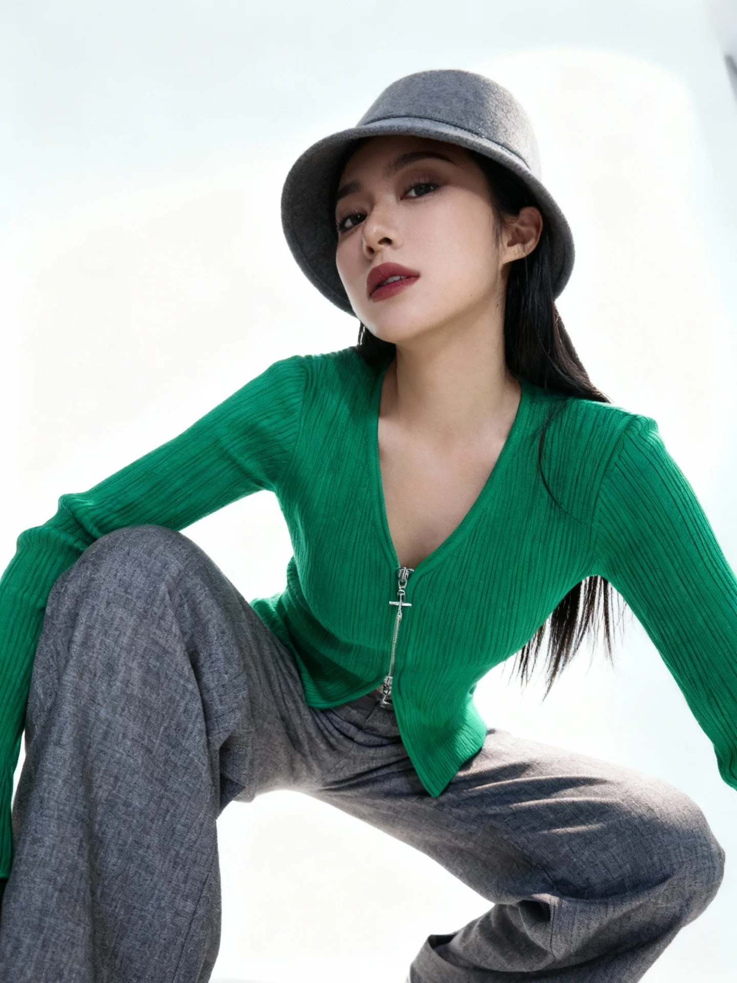 

Новый женский вязаный кардиган Slim Fit с V-образным вырезом, базовый слой, корейский стиль, с длинными рукавами