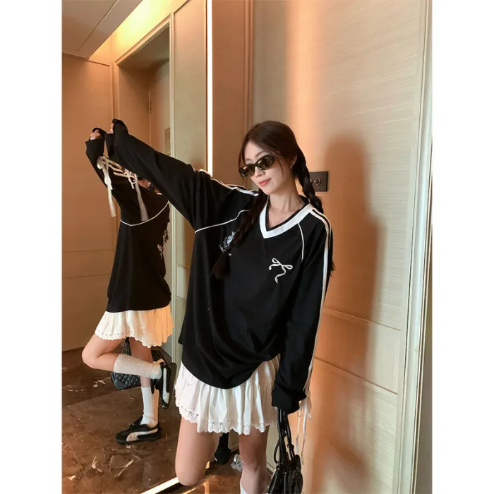 Oversized V-neck Black Jersey Top Long Sleeve Graphic Stripe Tees Harajuku Women Sports Vintage Y2k T-shirts Coquette Aesthetic