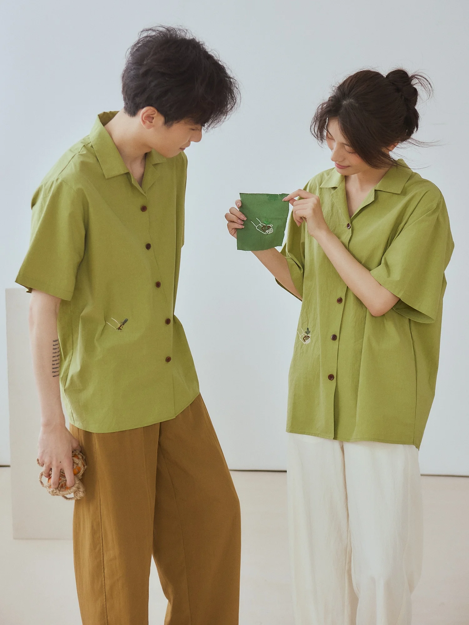 

Vitatha X Vert Loose Fit Cotton ort Sve Embroidered Cuban Collar irt Women's Summer Breathable Versatile Casual irt