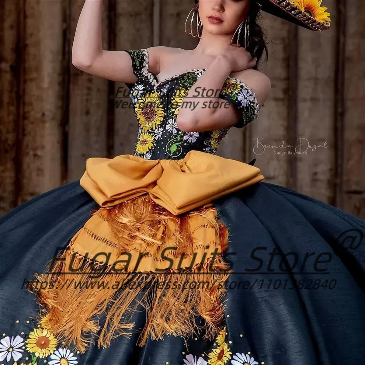 Mexican Embroidered Sunflower Black Quinceanera Dresses 2024 Bow Ball Gown Off Shoulder Charro Sweet 16 Dresses