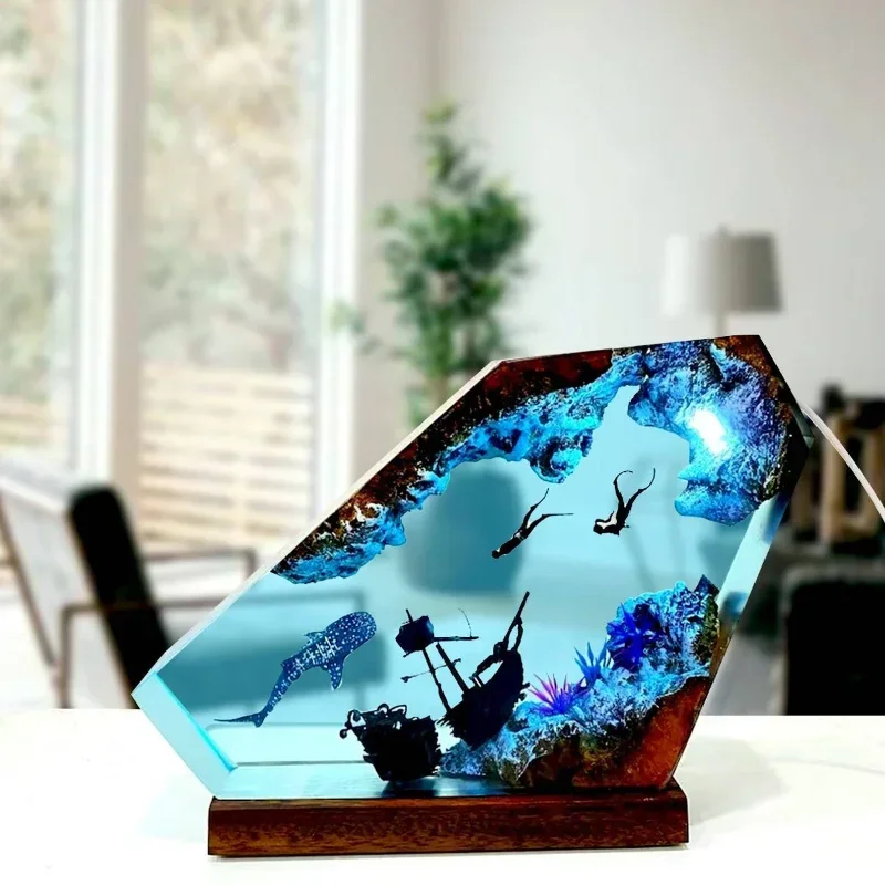 Seabed Exploration Organism Resin Table Light Creactive Art Decoration Lamp Diving Sunken Ship Theme Night Light USB Charge