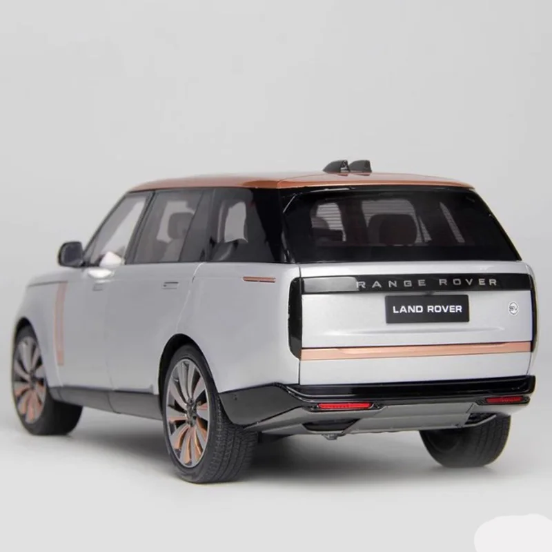 1:18 Scale 2022 Range Rover Extended Version Simulation Alloy Car Model Static Display Collection Souvenir Gift Toy Decoration