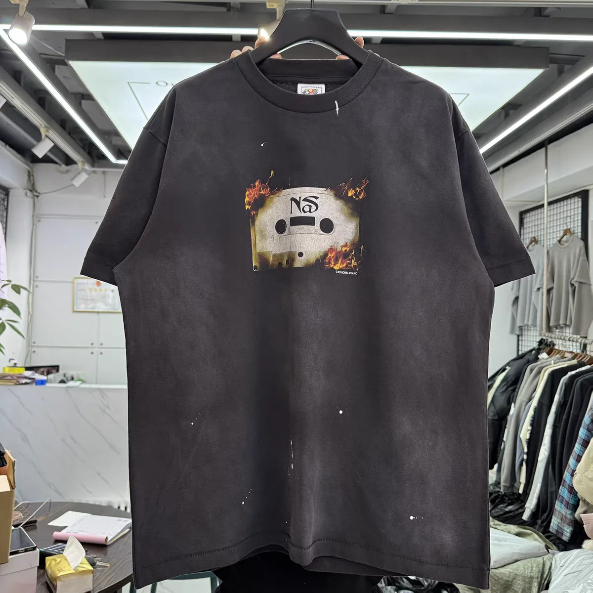 

26ss Washed SAINT The Tape Recorder Being Burned футболка для мужчин и женщин футболки футболка