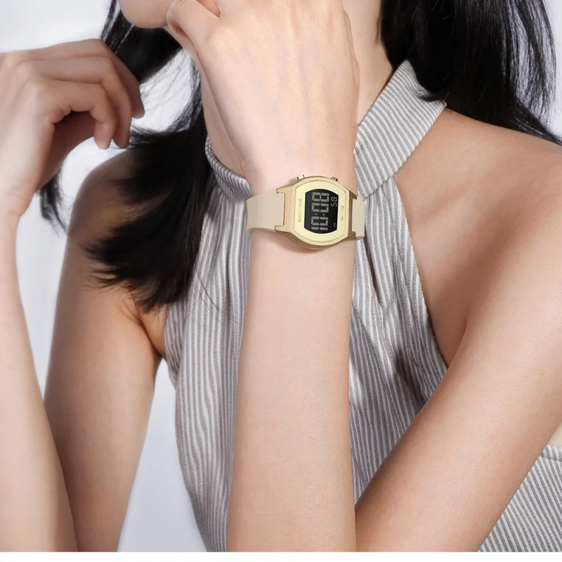 

NAVIFORCE женские электронные часы с силиконовым ремешком, светящийся дисплей, повседневные часы 3ATM, водонепроницаемые женские модные часы, подарок