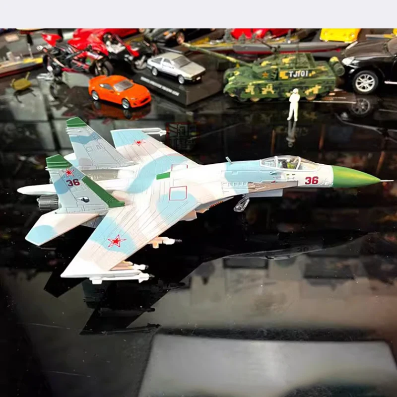 Diecast 1:100 Scale Chinese Air Force SU27 Su-27 Fighter finished metal model Static Decoration Souvenir Gifts For Adult Boy