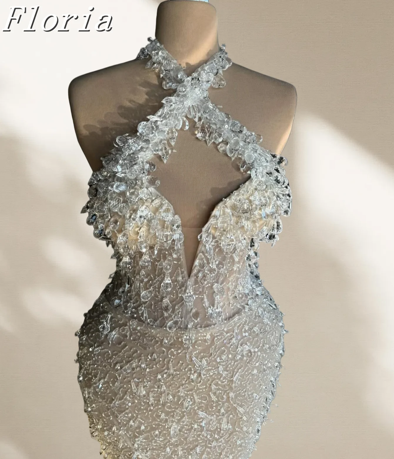 

Handemade Full Crystals Champagne Long Evening Dress 2025 Sleeveless Criss-Cross Neck Side Slit Haute Couture فستان سهرة نسائي