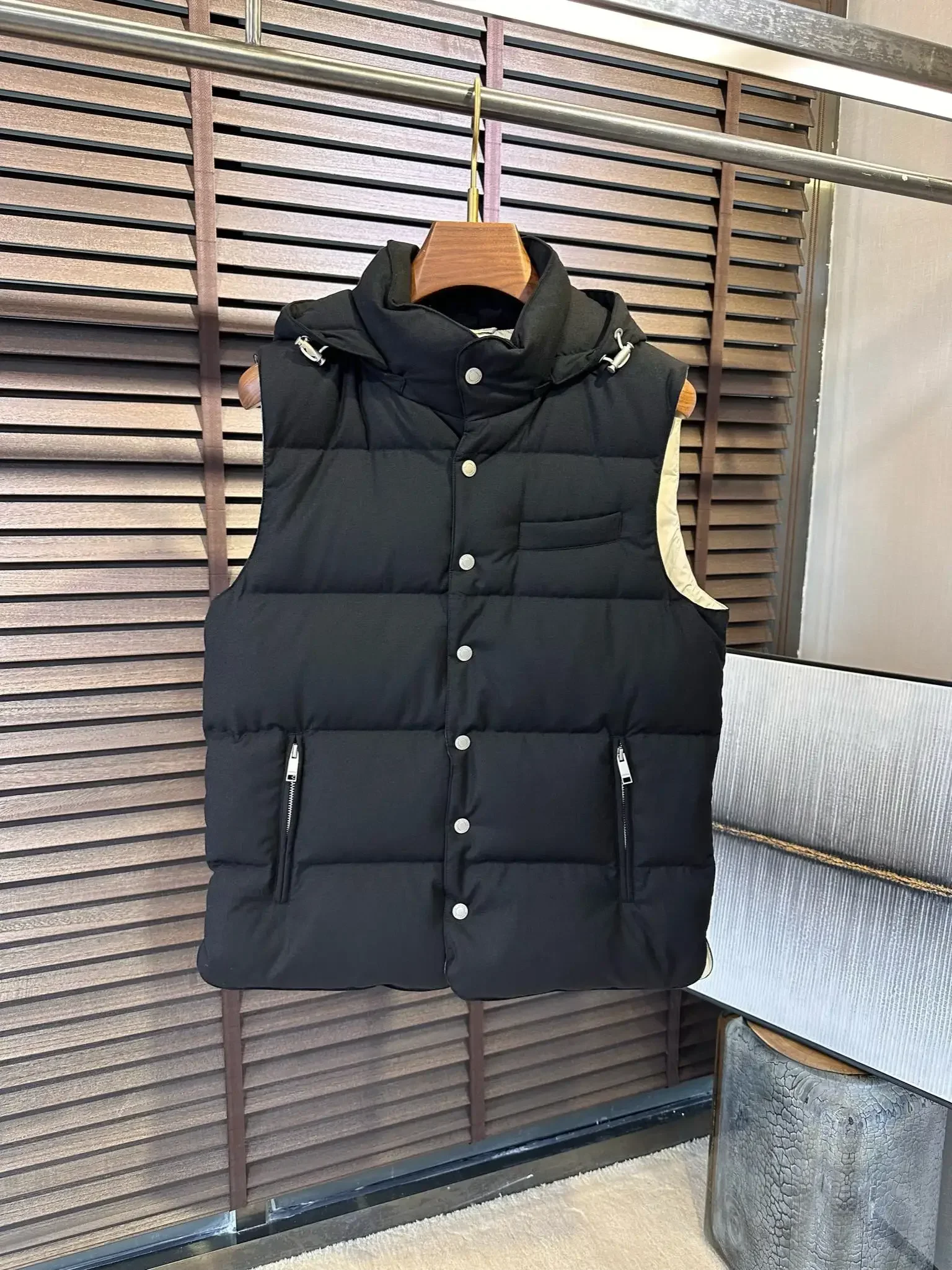 

SIJITONGDA2025 Early Autumn New Men's Cotton Fabric Lightweight and Soft to the Touch, Premium Vest Size: 48-56