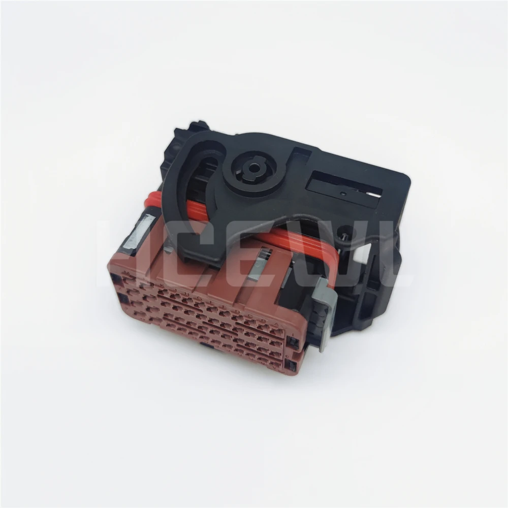 

New original high-quality 64320-1319 automotive component connector plug