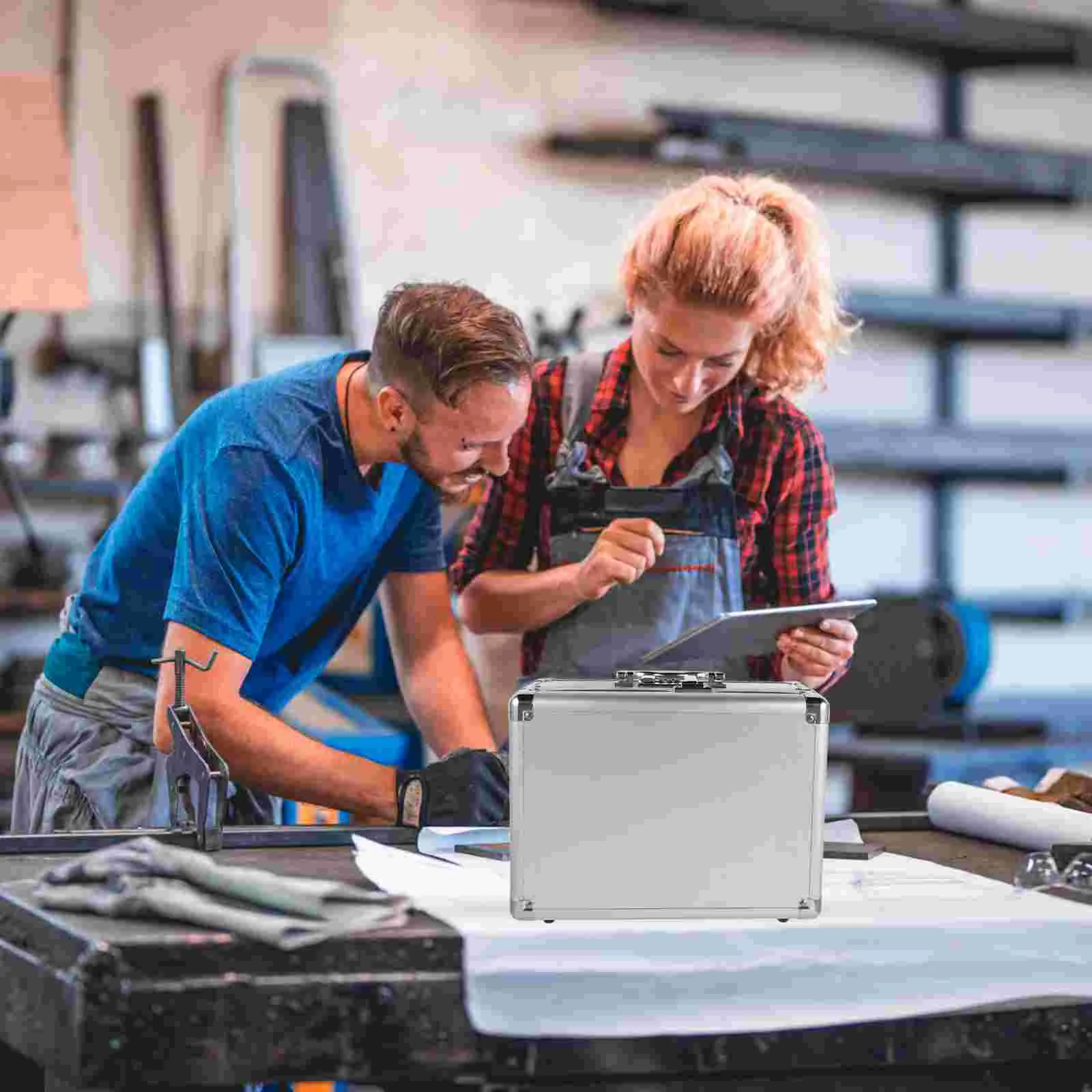 Мужской аптечка для первой помощи