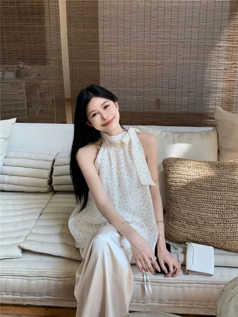 女性用ノースリーブタンクトップ,レースボウ,ハンギングネック,ユニークでルーズなトップ,フレンチスタイル,柔らかくて優しい,新しい夏のコレクション2022