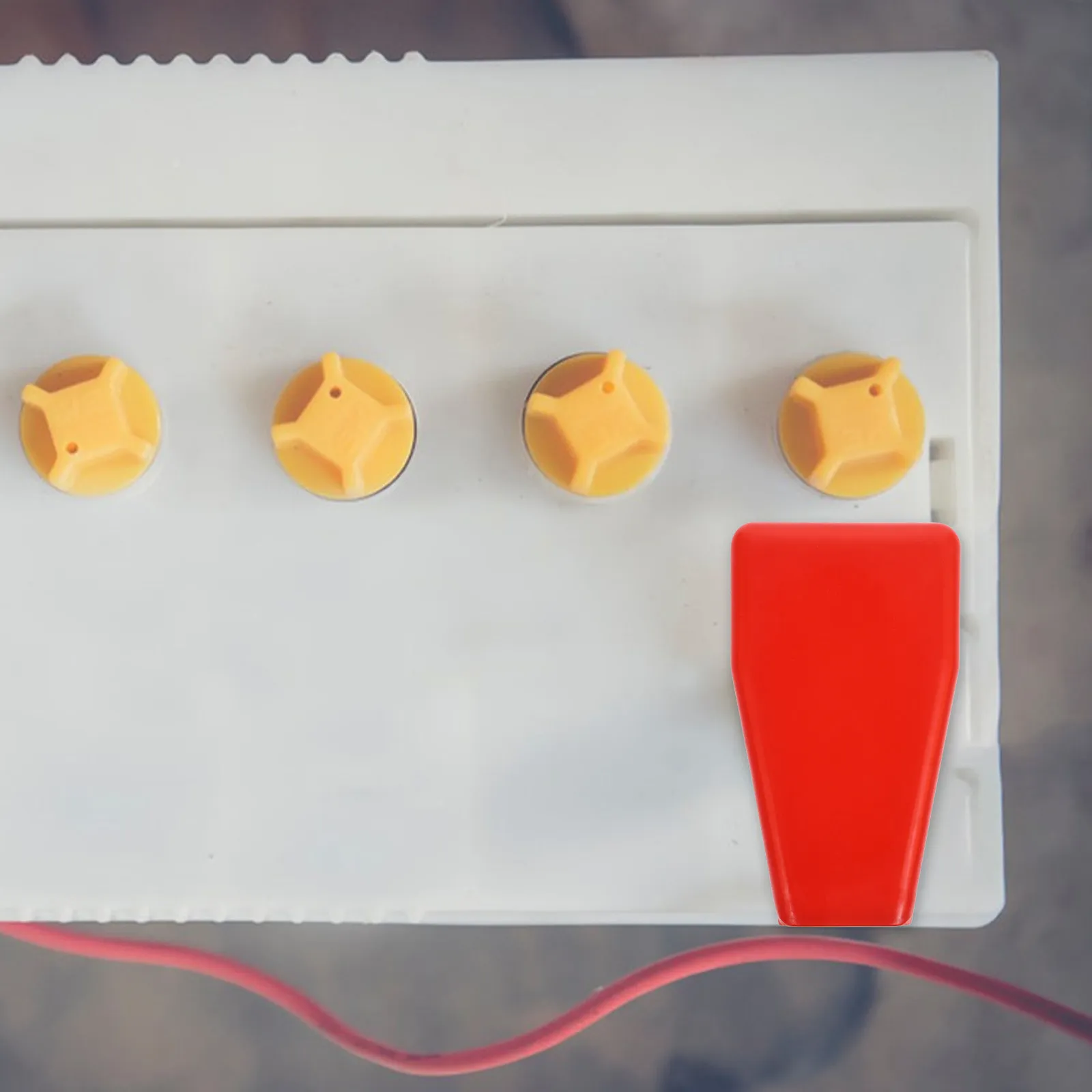 

2Pcs Terminal Protector Covers Sturdy Plastic Car Terminal Caps Insulating Top Post Cable Covers