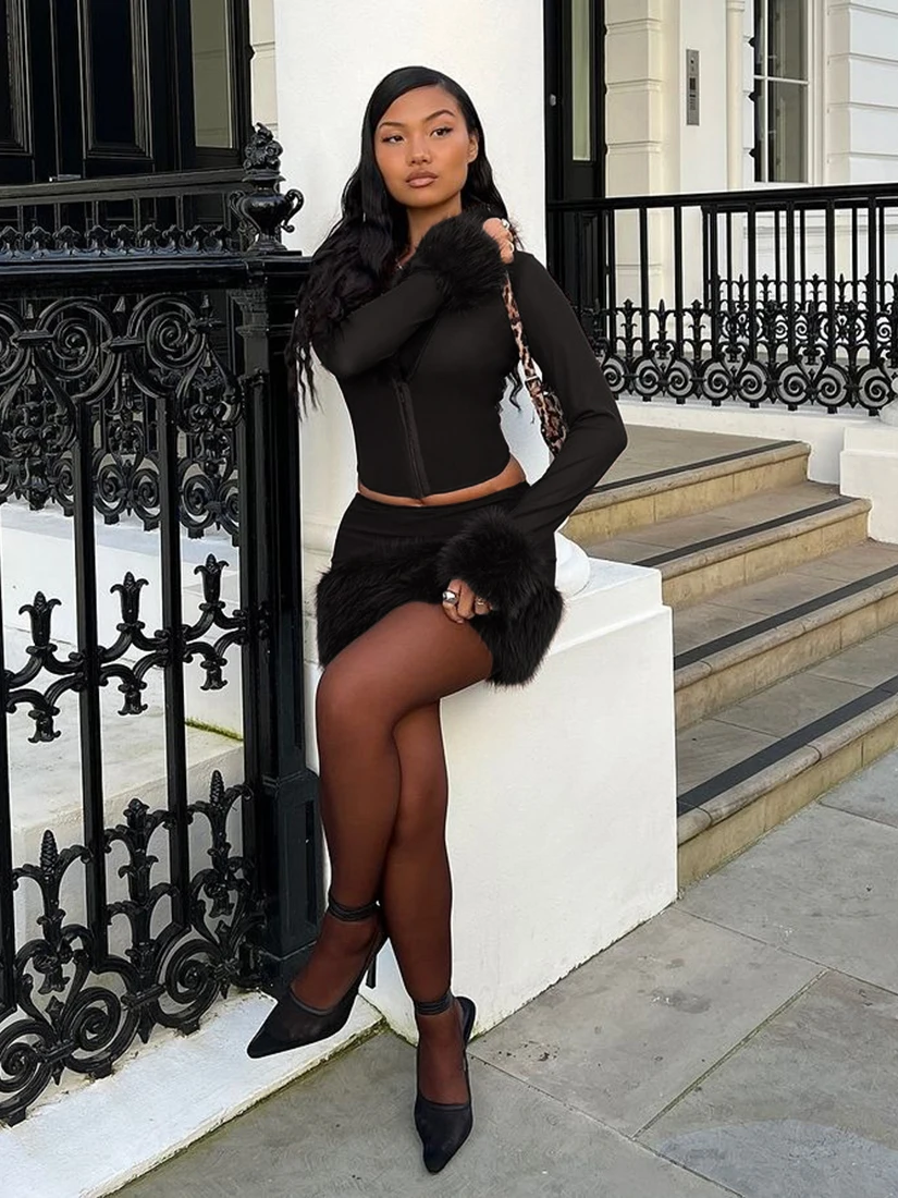 ชุดเซ็ตกระโปรงและเสื้อคลุมขนสัตว์เทียมสำหรับผู้หญิง ดีไซน์กระดุม คอปกขนสัตว์เทียม ทรงเข้ารูป สไตล์ลำลองแฟชั่น