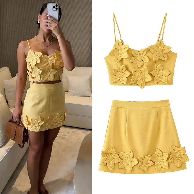 

Women's Skirt Set 2025 New Three-Dimensional Floral Camisole High Waist Mini Skirt Summer Elegance Women's 2-Piece Set