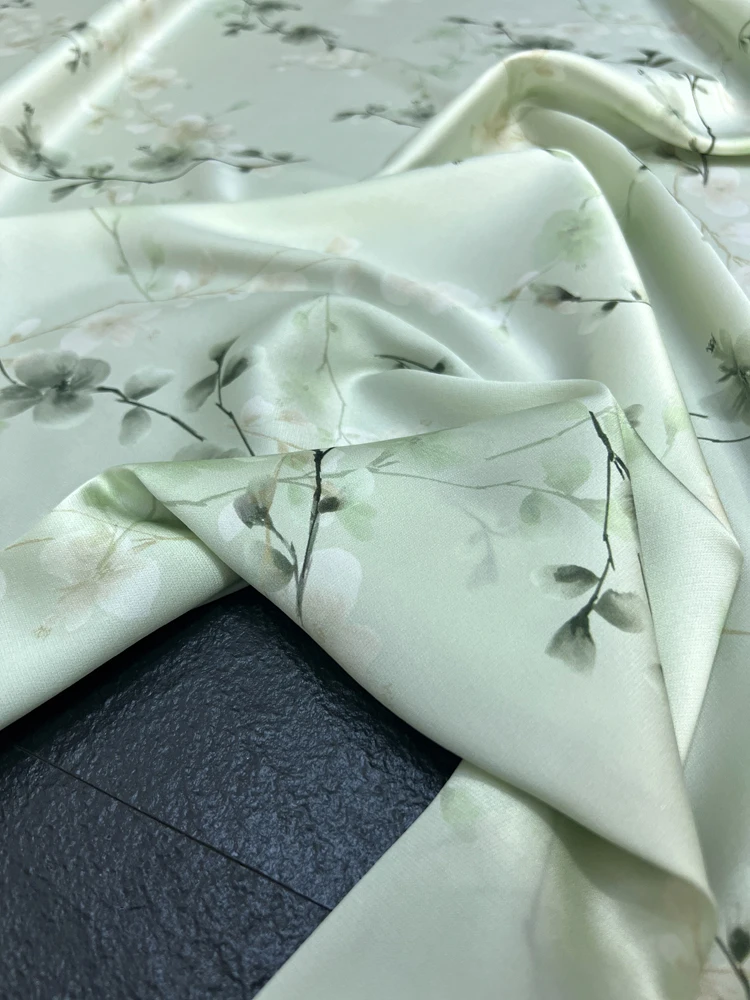 Elegant White Pear Blossom Green Color Stretched Silk Ribbed Satin Fabric for Dresses and Shirts