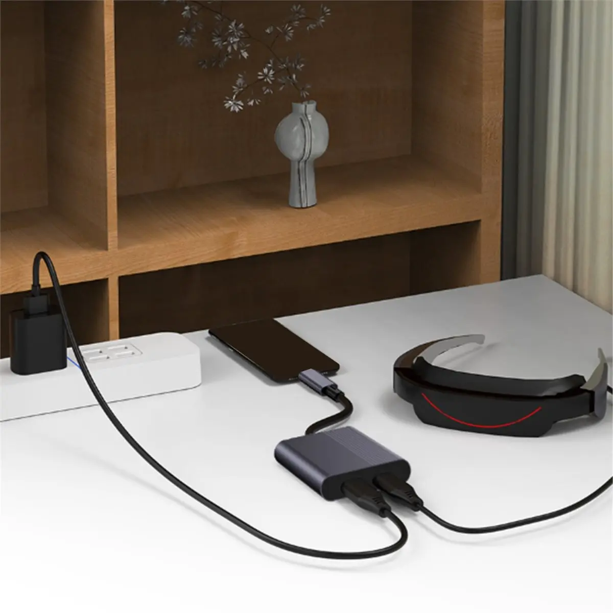 New Electronics 2-in-1 USB-C Hub VR/AR Glasses Charging Converter, 4K 60Hz Gaming Console Expansion Hub, Screen Mirroring Device