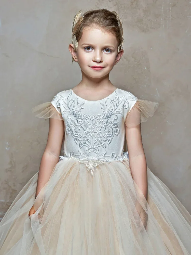 Champagne Puffy Pearl Lace Appliques Bow With Trailing For Wedding Birthday Party First Communion Gowns Flower Girl Dresses