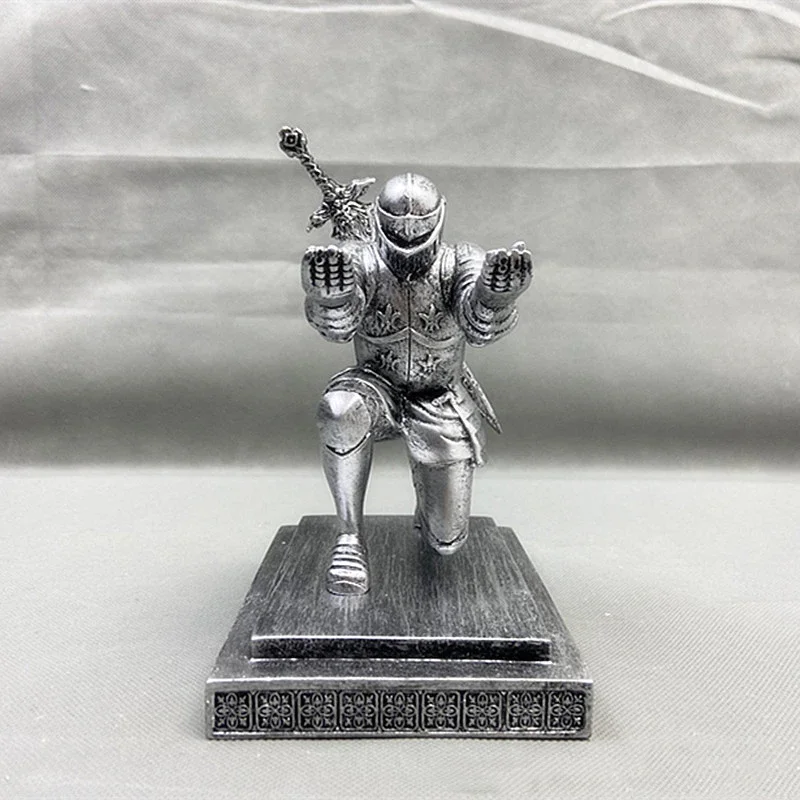 Hot Sale Executive Officer Knight Pen Holder with Sword 15*10*6cm Armor Knight Stationery Medieval Theme Resin Decor for Office